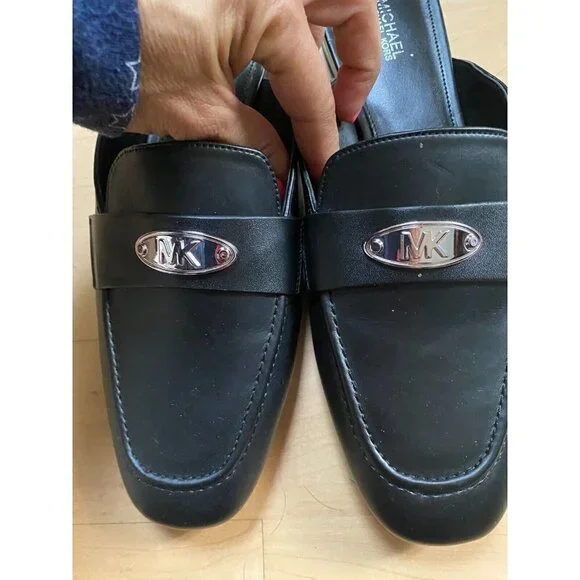 MICHAEL Michael Kors BNWT "Ashley" black logo plate mules women NEW - Picture 3 of 10